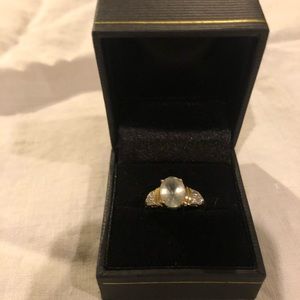 💕10k yellow gold aquamarine ring